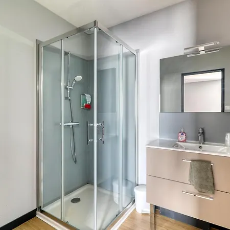 Apartment Des Postes 3